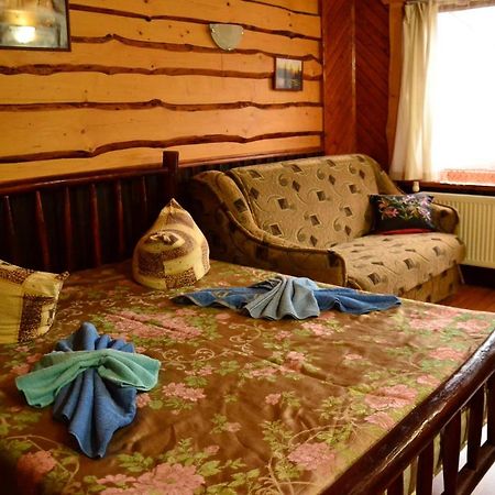 Gostynniy Dvir Raytshtoky Hotel Vorohta Exterior foto
