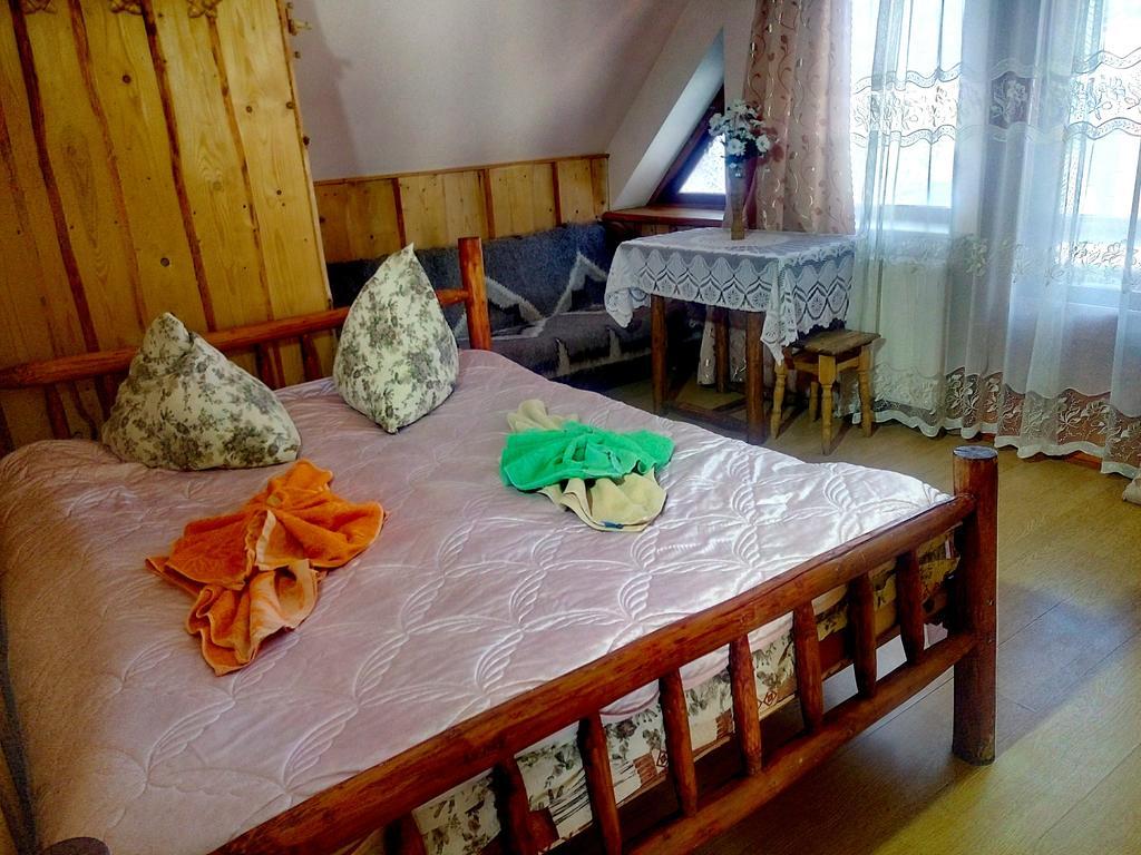 Gostynniy Dvir Raytshtoky Hotel Vorohta Exterior foto