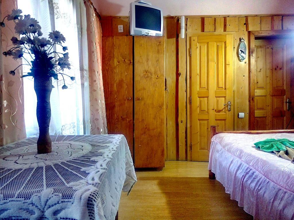 Gostynniy Dvir Raytshtoky Hotel Vorohta Exterior foto