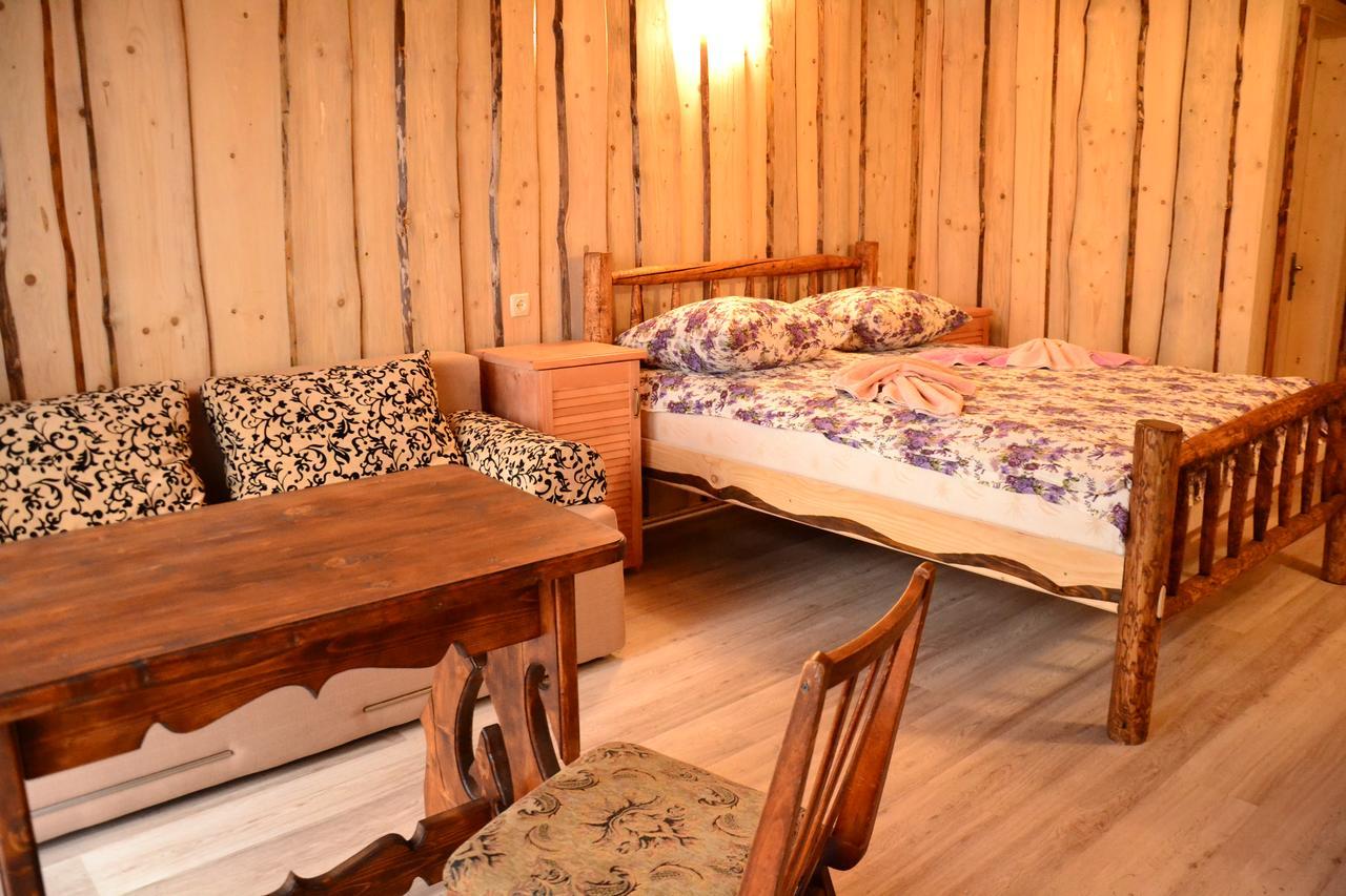Gostynniy Dvir Raytshtoky Hotel Vorohta Exterior foto